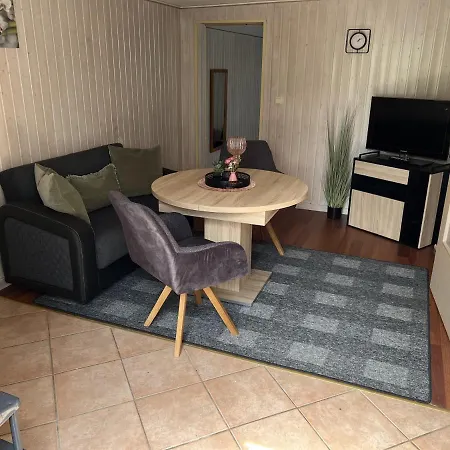Bungalow 加格尔